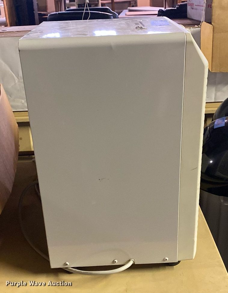 image for item KV9534 Kenmore 580.59600890  dehumidifier