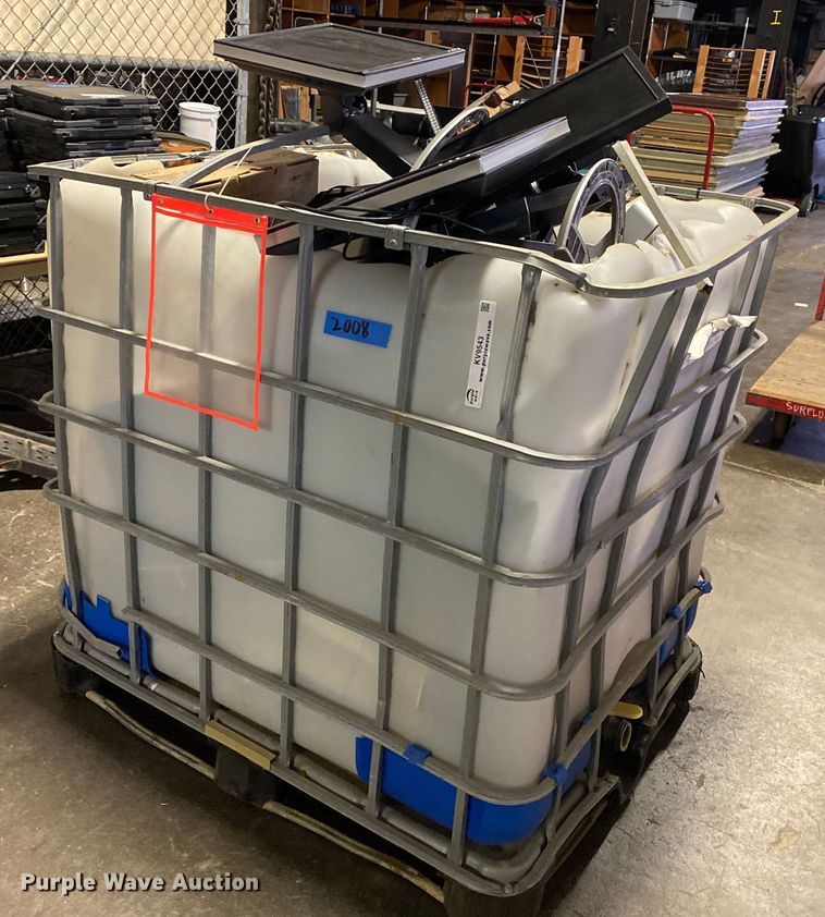 image for item KV9543 Approximately 37 monitors