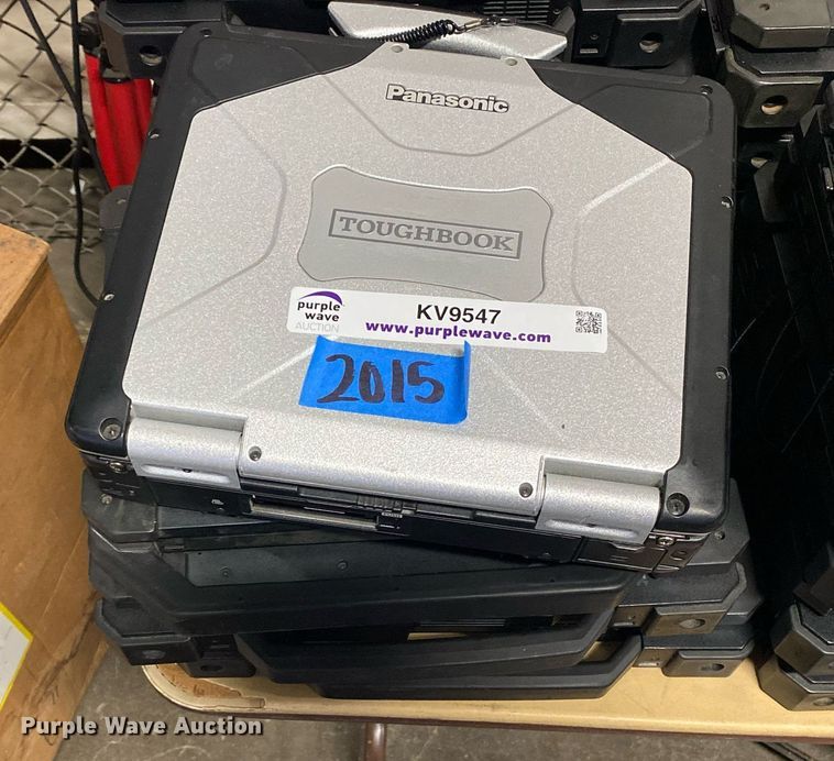 image for item KV9547 Approximately 17 laptops