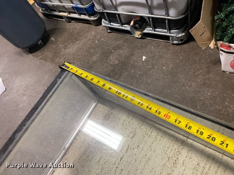 image for item KV9549 Glass display cabinet