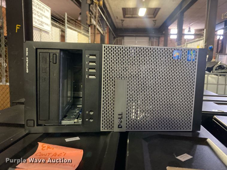 image for item KV9551 Approximately 41 Dell Optiplex CPUs