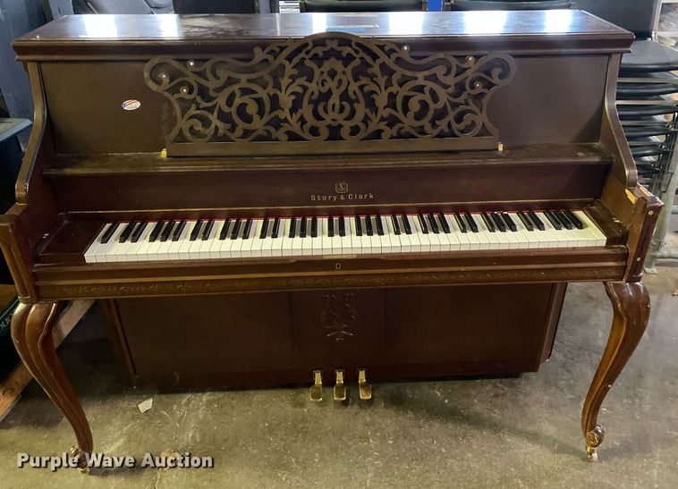 image for item KV9562 Story & Clark  piano