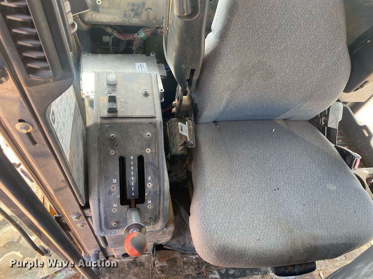 image for item KV9573 2007 John Deere 770D  motor grader