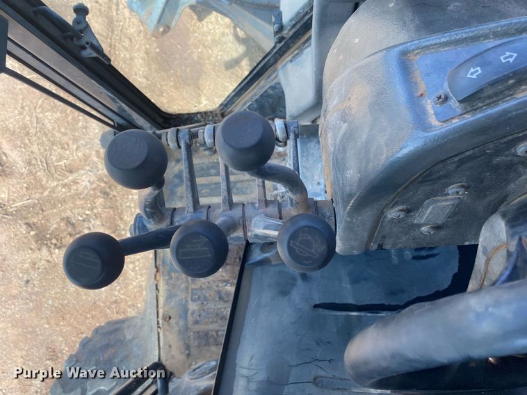 image for item KV9573 2007 John Deere 770D  motor grader