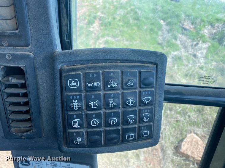 image for item KV9573 2007 John Deere 770D  motor grader