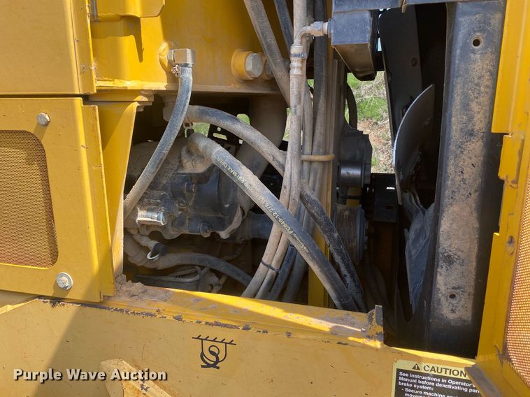 image for item KV9573 2007 John Deere 770D  motor grader