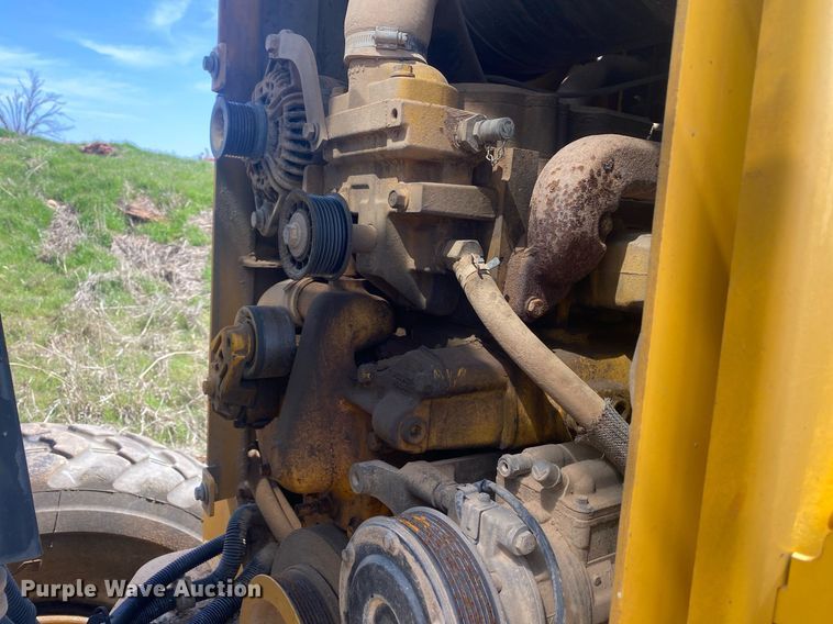 image for item KV9573 2007 John Deere 770D  motor grader