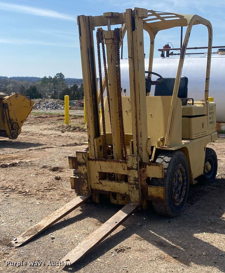 image for item KV9574 Caterpillar V50C  forklift