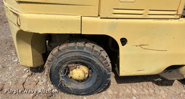 image for item KV9574 Caterpillar V50C  forklift