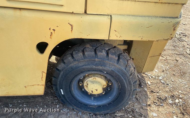 image for item KV9574 Caterpillar V50C  forklift