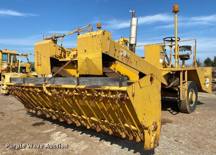 image for item KV9576 Buffalo Springfield K  chip spreader