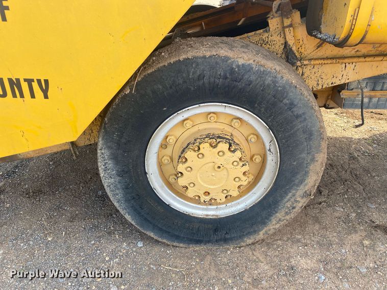 image for item KV9576 Buffalo Springfield K  chip spreader