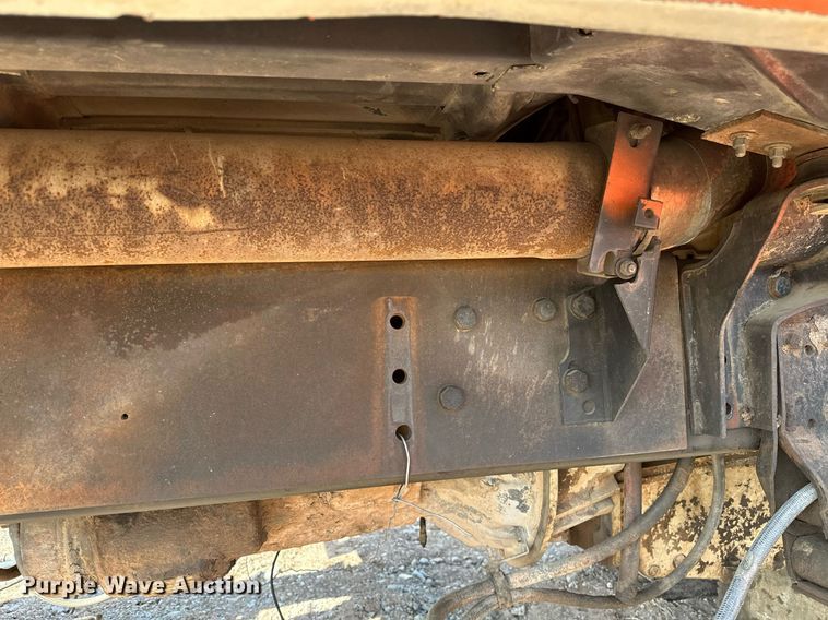 image for item KV9577 1987 GMC General  truck cab and chassis