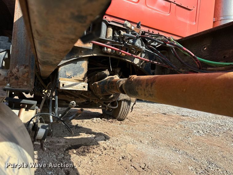 image for item KV9577 1987 GMC General  truck cab and chassis