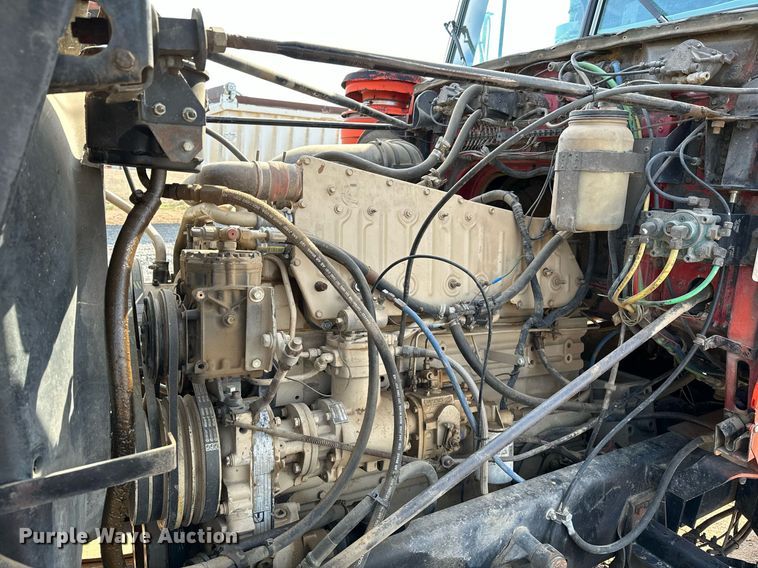 image for item KV9577 1987 GMC General  truck cab and chassis