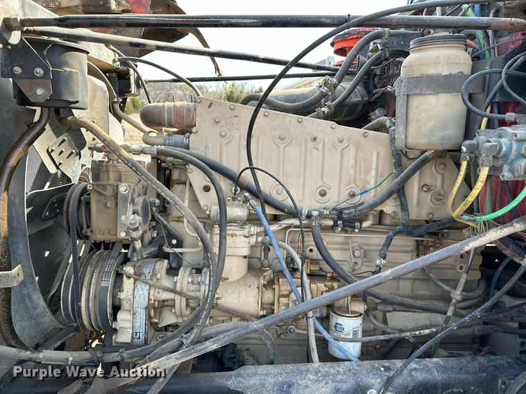 image for item KV9577 1987 GMC General  truck cab and chassis