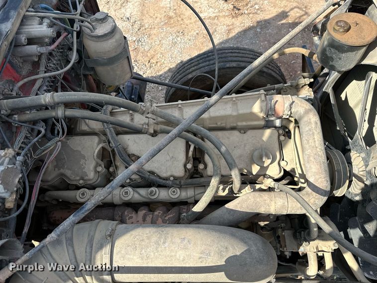 image for item KV9577 1987 GMC General  truck cab and chassis