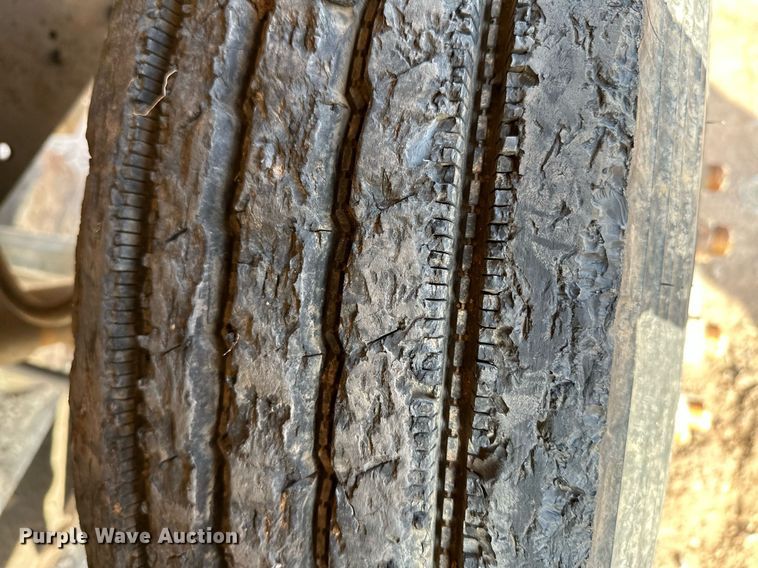 image for item KV9577 1987 GMC General  truck cab and chassis