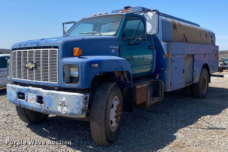 image for item KV9578 1990 Chevrolet C70  water truck