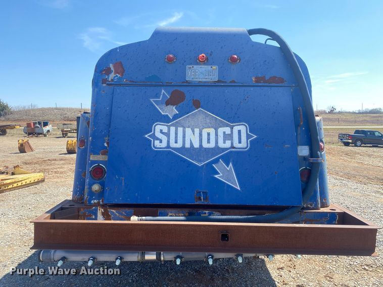 image for item KV9578 1990 Chevrolet C70  water truck