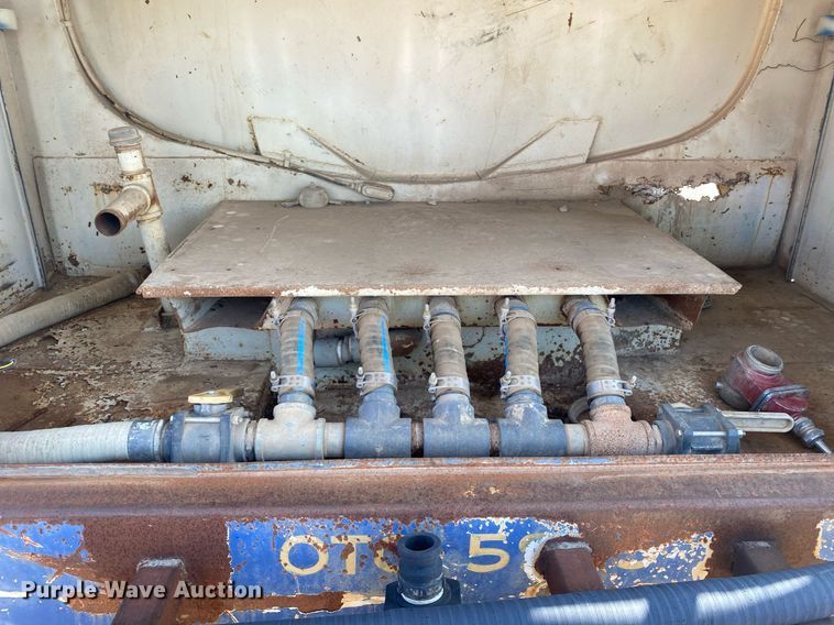 image for item KV9578 1990 Chevrolet C70  water truck