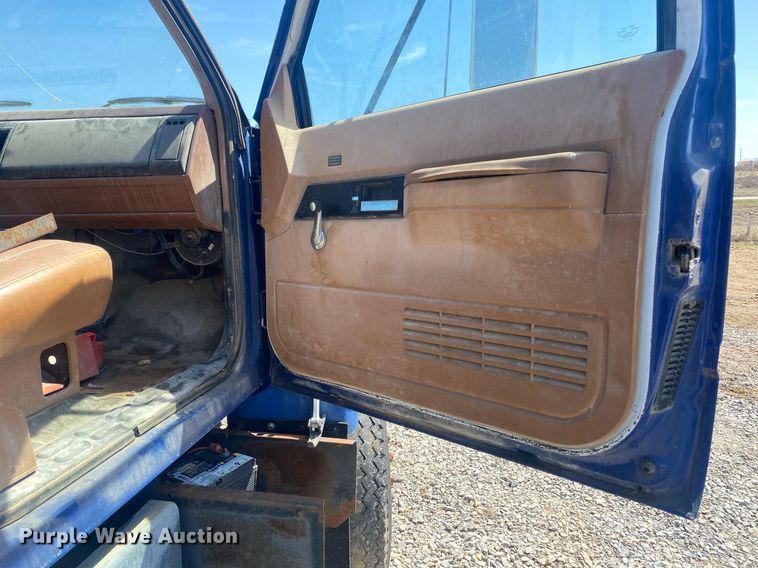 image for item KV9578 1990 Chevrolet C70  water truck