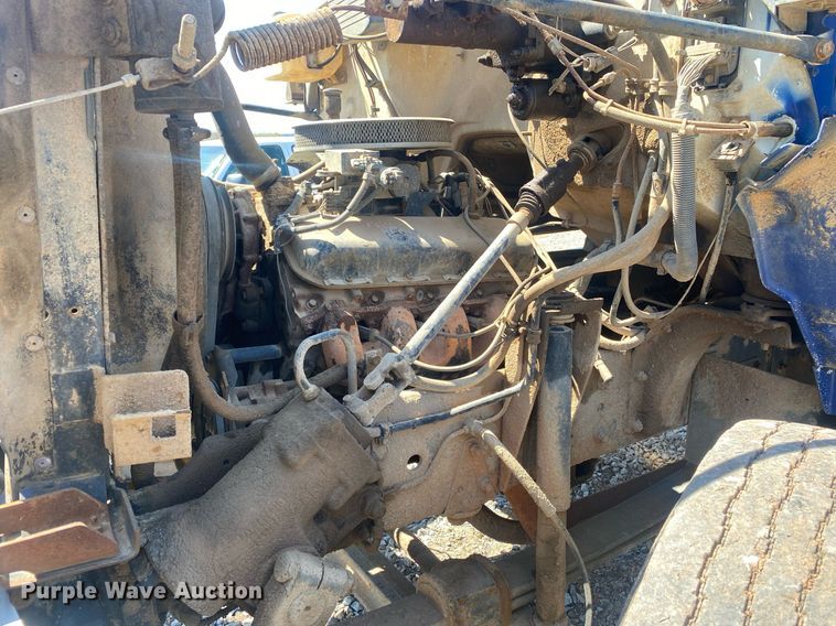 image for item KV9578 1990 Chevrolet C70  water truck