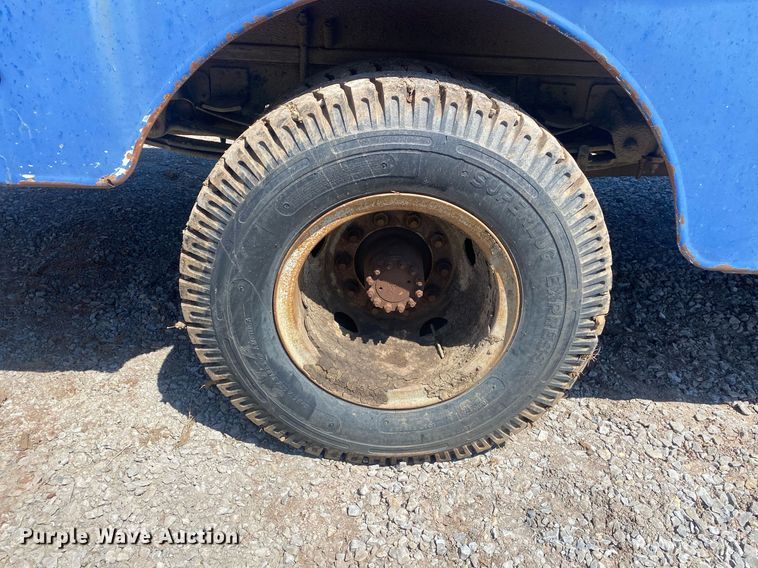 image for item KV9578 1990 Chevrolet C70  water truck