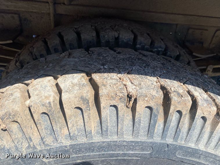 image for item KV9578 1990 Chevrolet C70  water truck