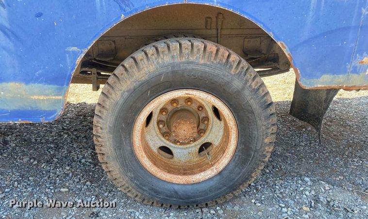 image for item KV9578 1990 Chevrolet C70  water truck