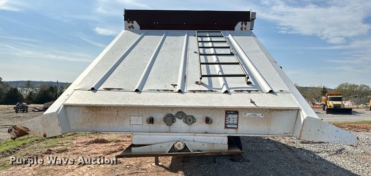 image for item KV9580 2007 CTS NDT-40  bottom dump trailer