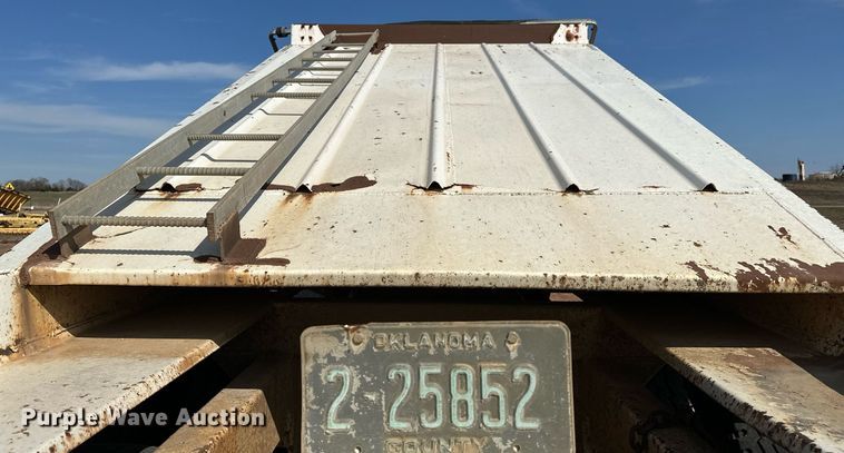 image for item KV9580 2007 CTS NDT-40  bottom dump trailer