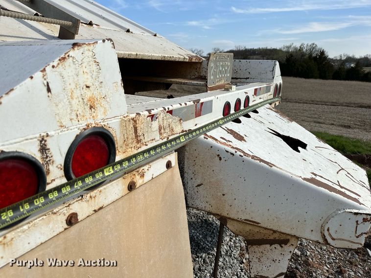 image for item KV9580 2007 CTS NDT-40  bottom dump trailer