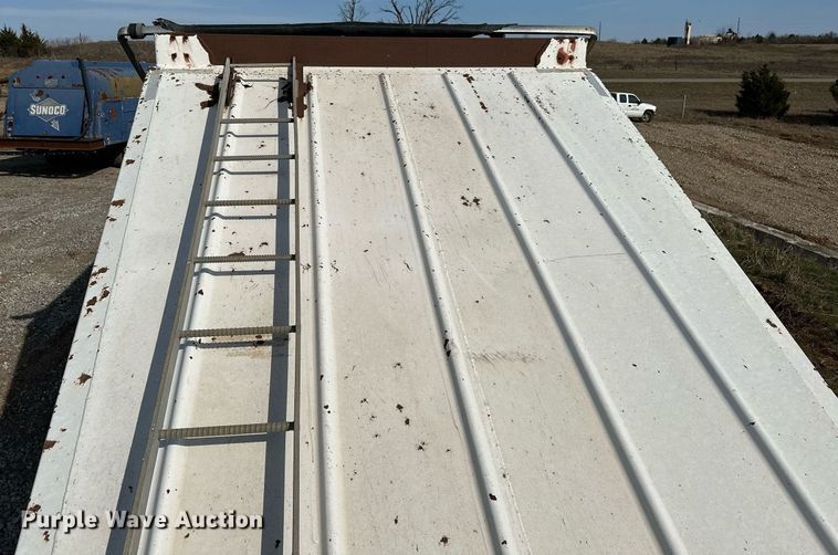 image for item KV9580 2007 CTS NDT-40  bottom dump trailer