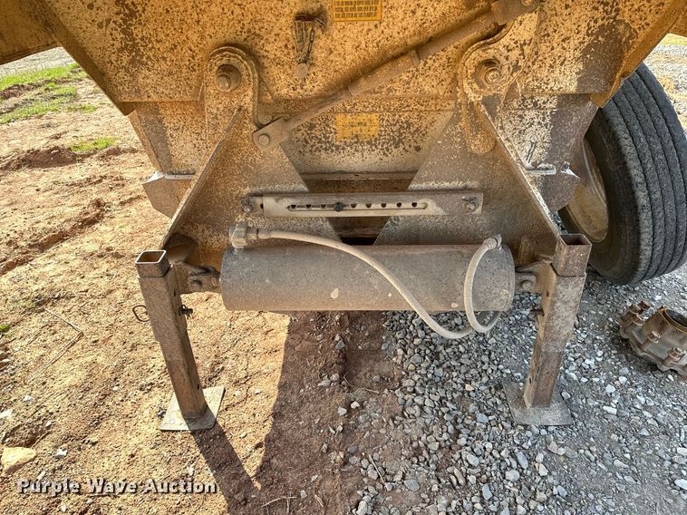 image for item KV9580 2007 CTS NDT-40  bottom dump trailer