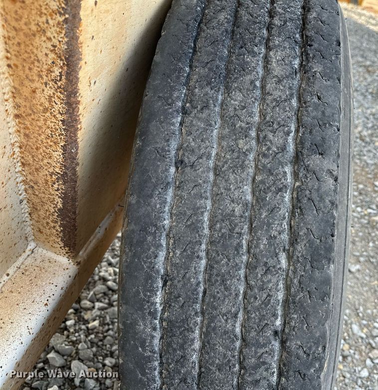 image for item KV9580 2007 CTS NDT-40  bottom dump trailer