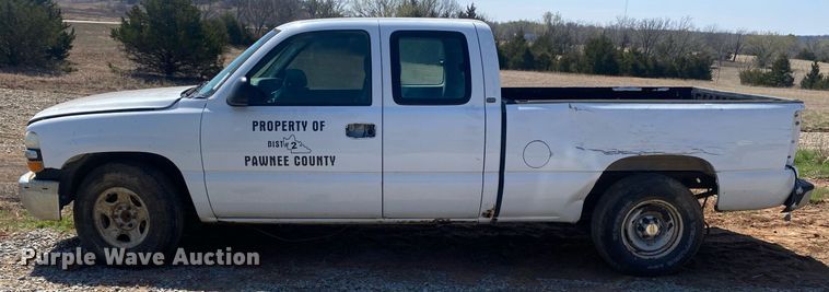 image for item KV9582 2001 Chevrolet Silverado 1500  Ext. Cab pickup truck