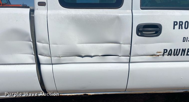 image for item KV9582 2001 Chevrolet Silverado 1500  Ext. Cab pickup truck