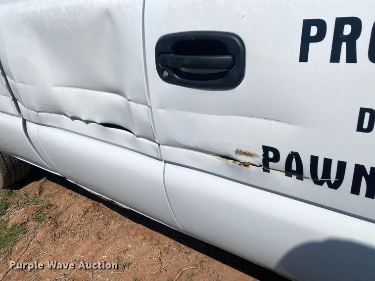 image for item KV9582 2001 Chevrolet Silverado 1500  Ext. Cab pickup truck