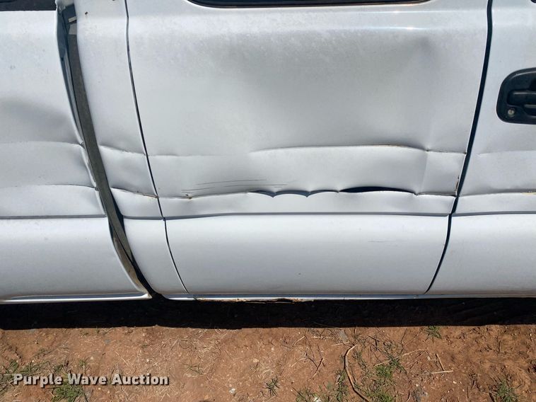 image for item KV9582 2001 Chevrolet Silverado 1500  Ext. Cab pickup truck