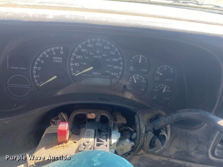 image for item KV9582 2001 Chevrolet Silverado 1500  Ext. Cab pickup truck