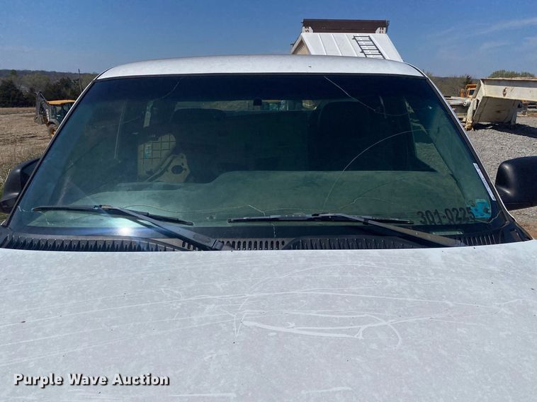 image for item KV9582 2001 Chevrolet Silverado 1500  Ext. Cab pickup truck