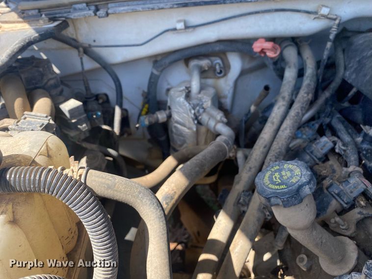 image for item KV9582 2001 Chevrolet Silverado 1500  Ext. Cab pickup truck