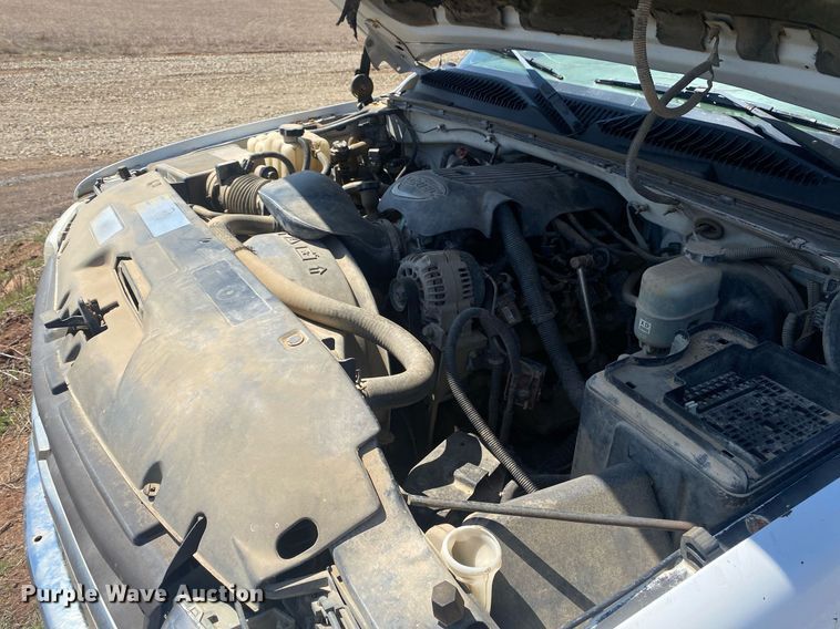 image for item KV9582 2001 Chevrolet Silverado 1500  Ext. Cab pickup truck