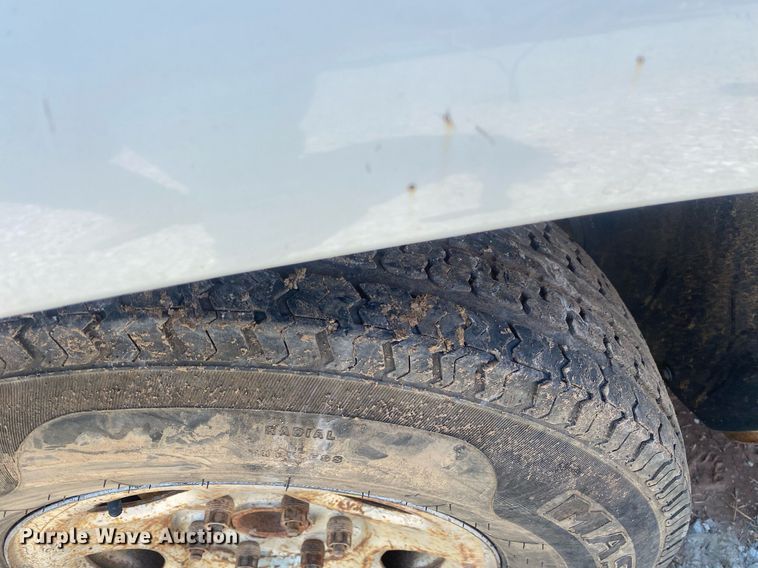 image for item KV9582 2001 Chevrolet Silverado 1500  Ext. Cab pickup truck