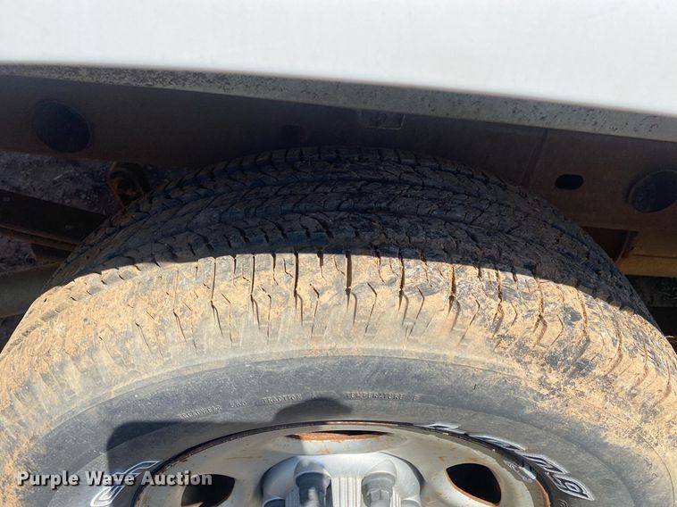 image for item KV9582 2001 Chevrolet Silverado 1500  Ext. Cab pickup truck