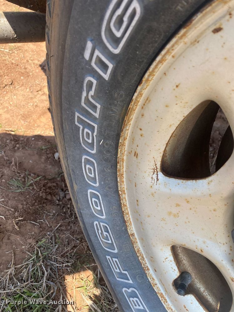 image for item KV9582 2001 Chevrolet Silverado 1500  Ext. Cab pickup truck