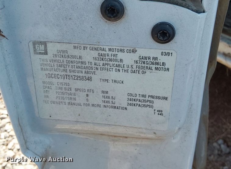 image for item KV9582 2001 Chevrolet Silverado 1500  Ext. Cab pickup truck