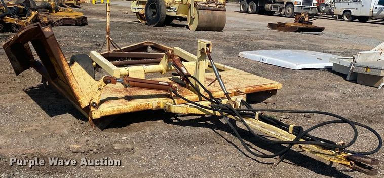 image for item KV9583 Road maintainer