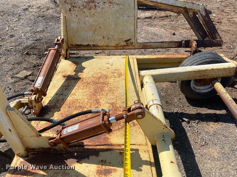 image for item KV9583 Road maintainer